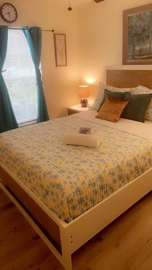 Caribbean Splendor Vacation Rental Near Bush Gardens Tampa Fl Exterior photo